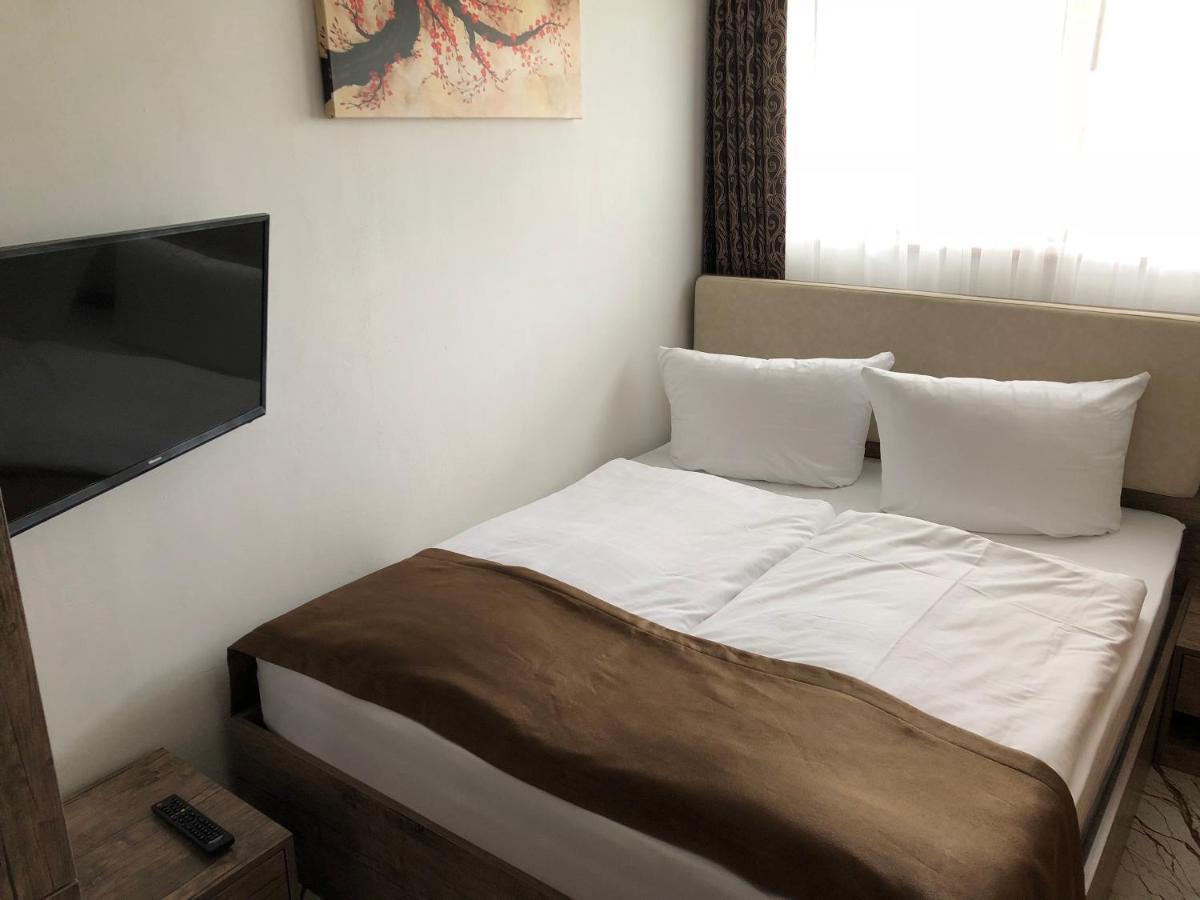 Ec Hotel Elchingen Esterno foto