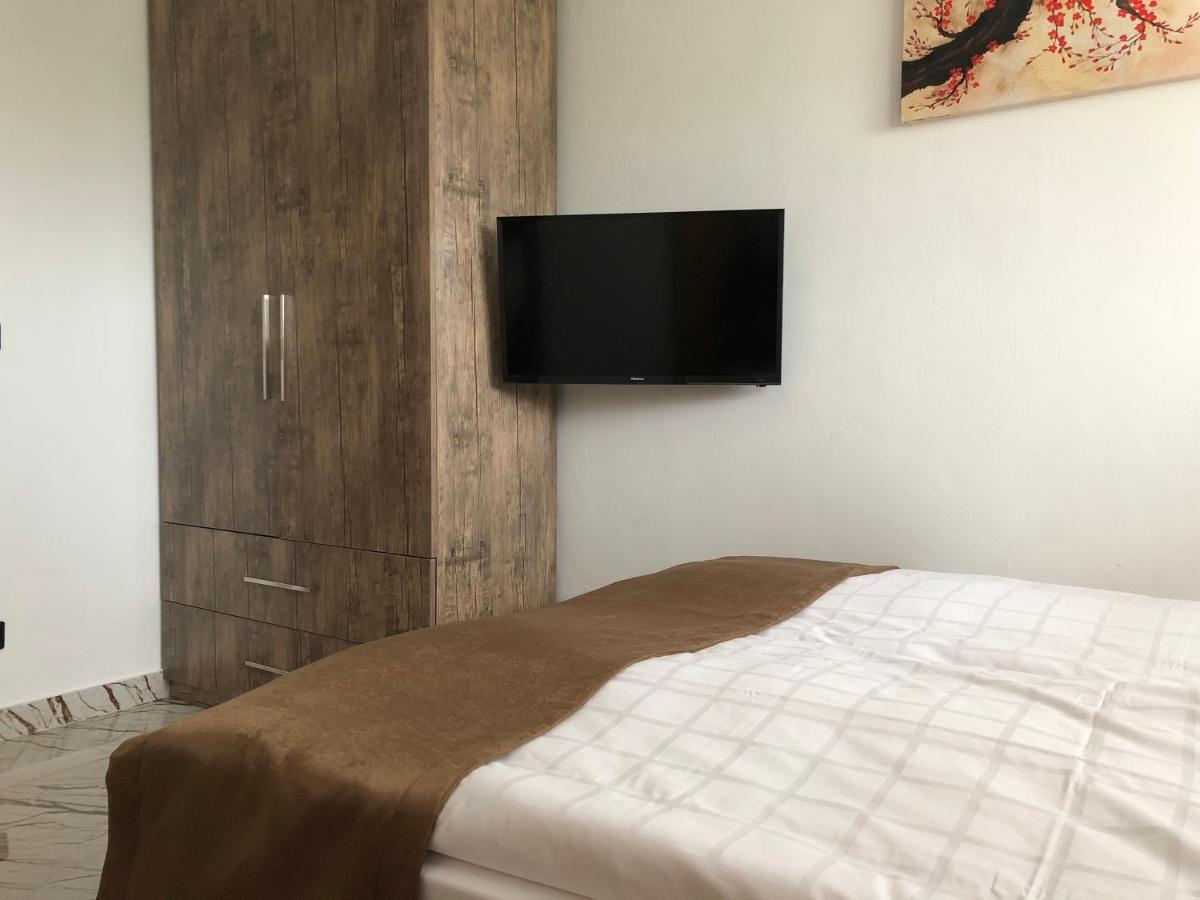 Ec Hotel Elchingen Esterno foto