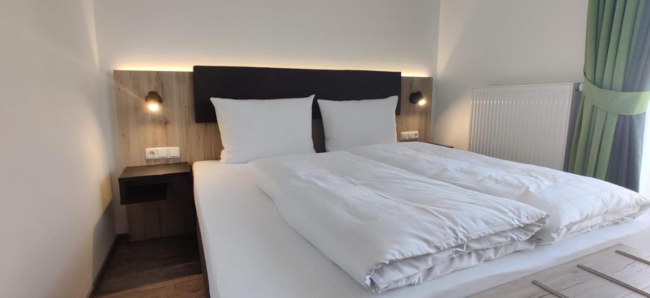 Ec Hotel Elchingen Esterno foto